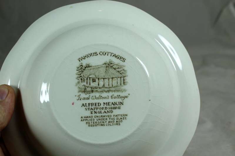 Alfred Meakin - Izaak Waltons cottage - pudding bowl