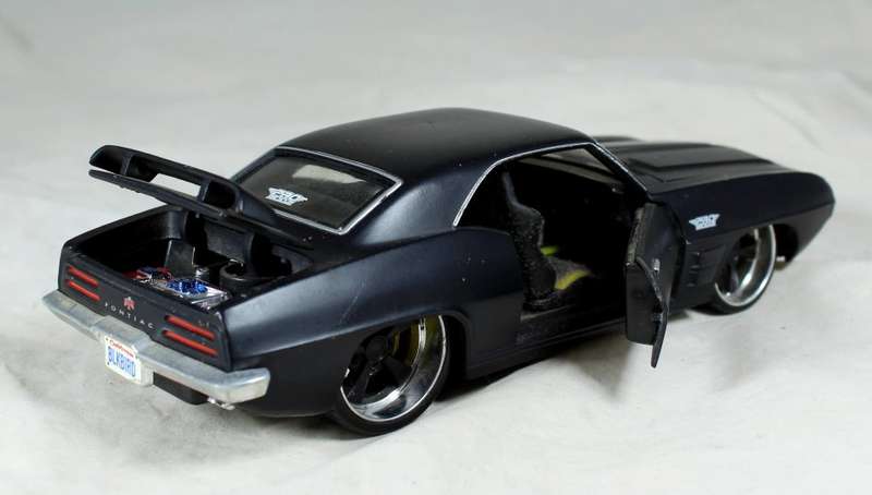 Maiste 1968 Pontiac Firebird