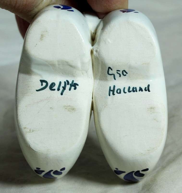 Small Pair of Delft Dutch Shoes - Beautiful!!!!! - Bid Now!!!