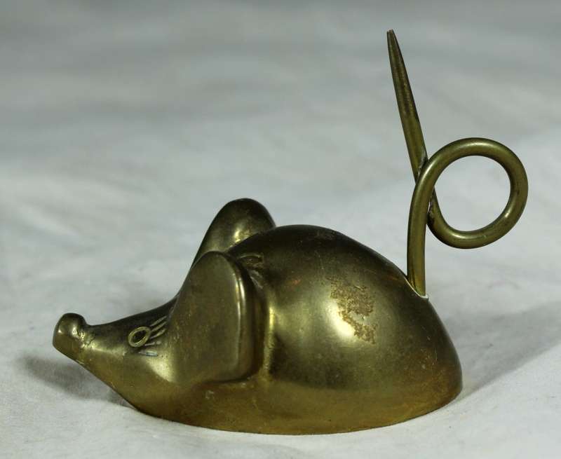 Bronze mouse