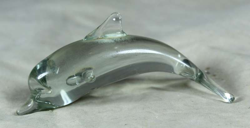Glass Dolphin - Sparkling!!!!! Bid Now!!!