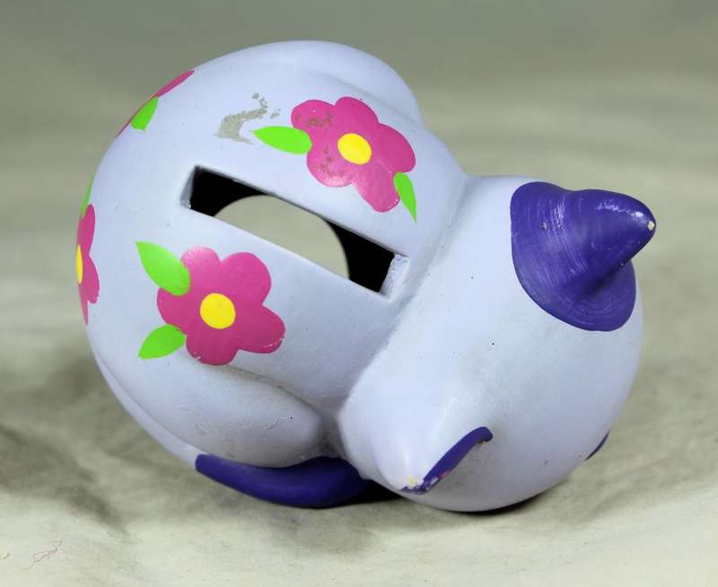 piggy bank cat