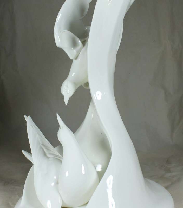 Royal Doulton - Images - courtship