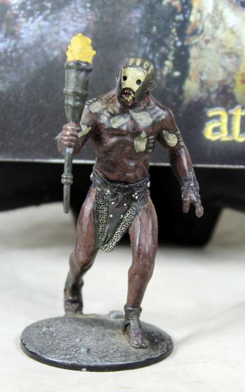 LORD OF THE RINGS - BESERKER URUK-HAI AT HELMS DEEP #35 - BID NOW!!!