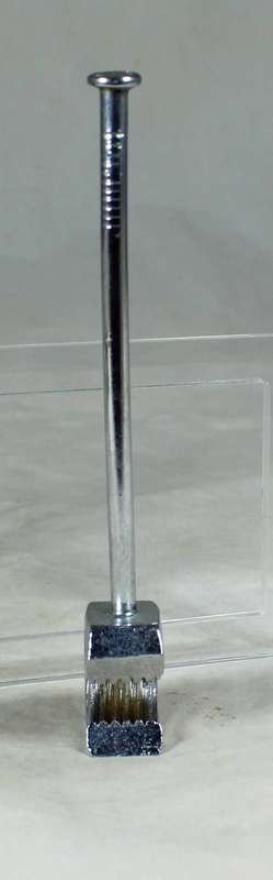 Bottle opener - Nail with screw top
