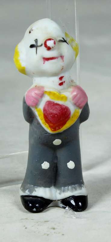 MINIATURE - CLOWN HOLDING A HEART - BID NOW!!!