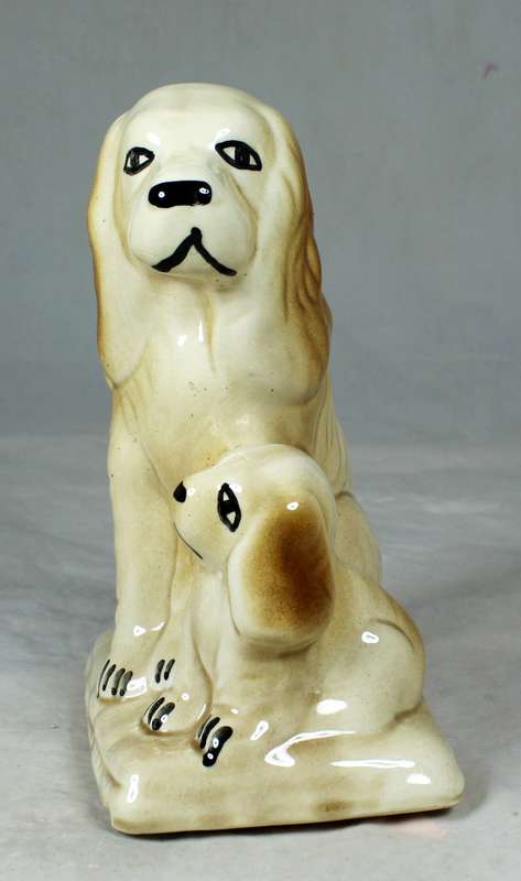 A BEAUTIFUL DOG WITH A PUPPY - BID NOW!!!