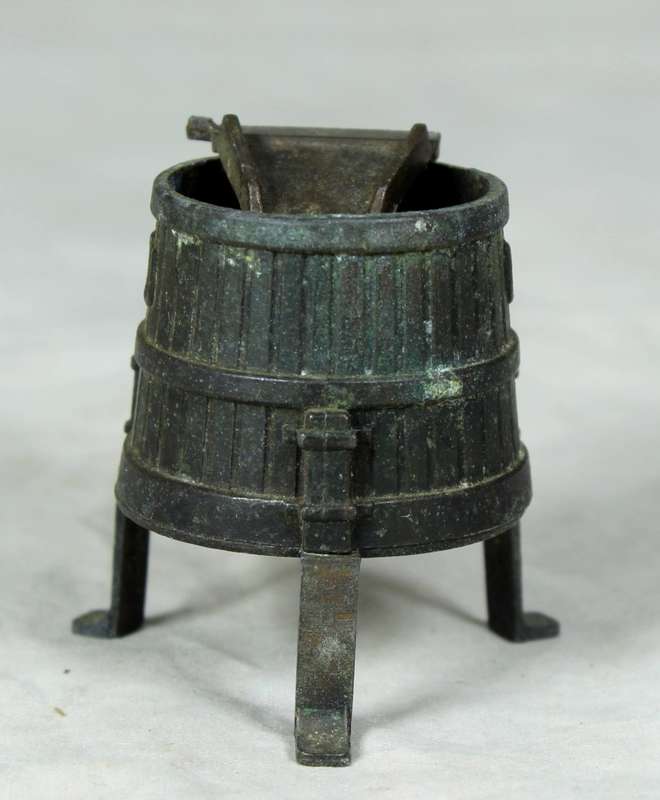 Miniature bronze washing tub