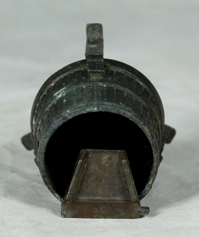 Miniature bronze washing tub