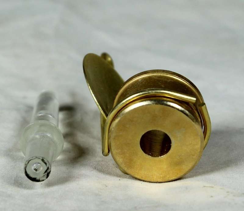 Miniature bronze gas light with reflector