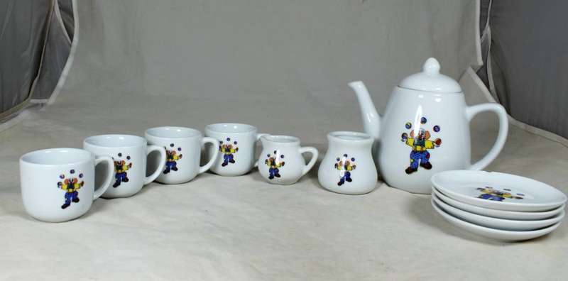 Children's clown tea set