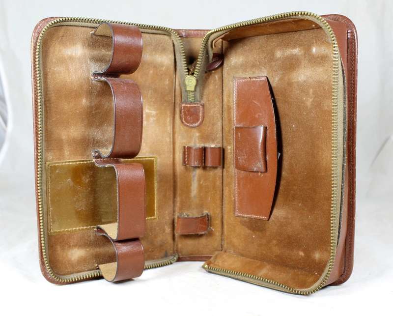 MENS TRAVEL KIT WITH A LEATHER POUCH  - BID NOW!!!!
