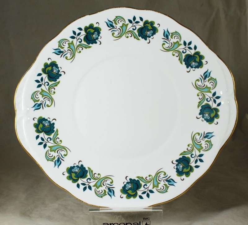 Queen Anne - cake plate