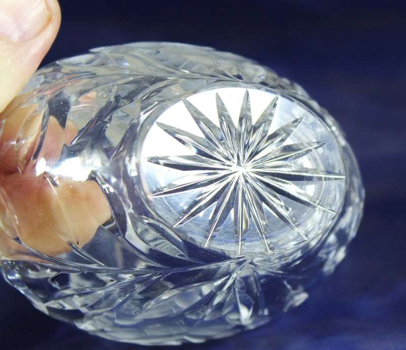 Small crystal rose cut basket