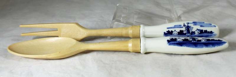 DELFT SALAD FORK AND SPOON  - BID NOW!!!!