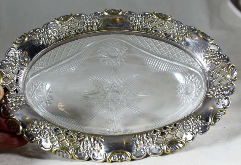 Oval glass and silver sweet dish