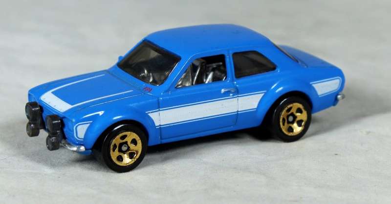 HOTWHEELS-DATSUN 70' FORD ESCORT RS1600-BID NOW