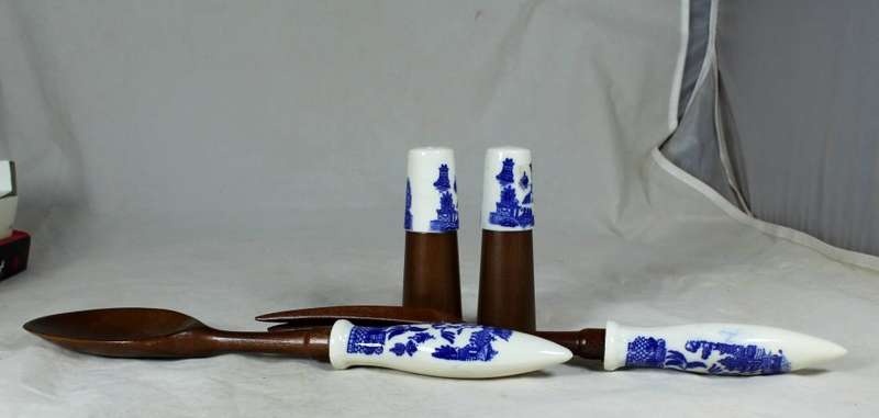 blue & white porcelain spoon & fork set including a salt & pepper set