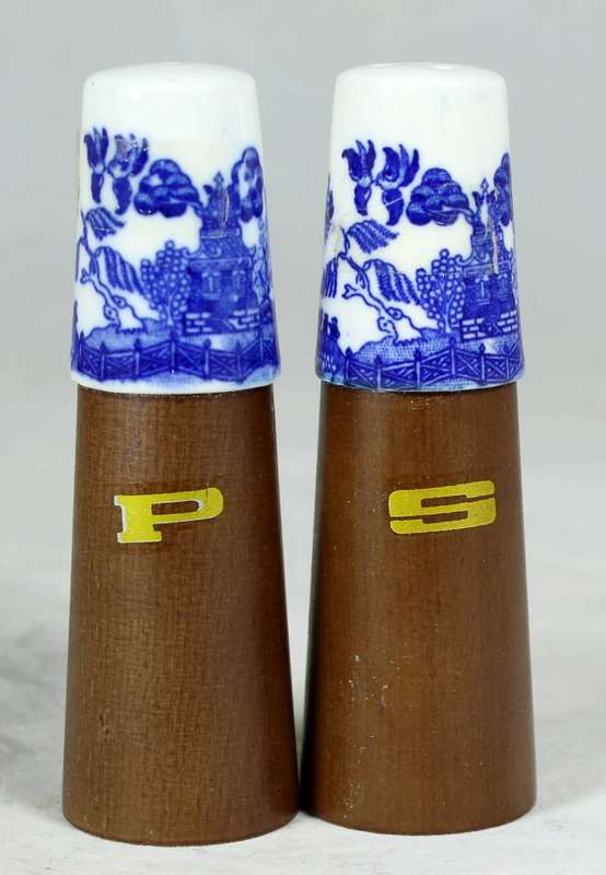 blue & white porcelain spoon & fork set including a salt & pepper set