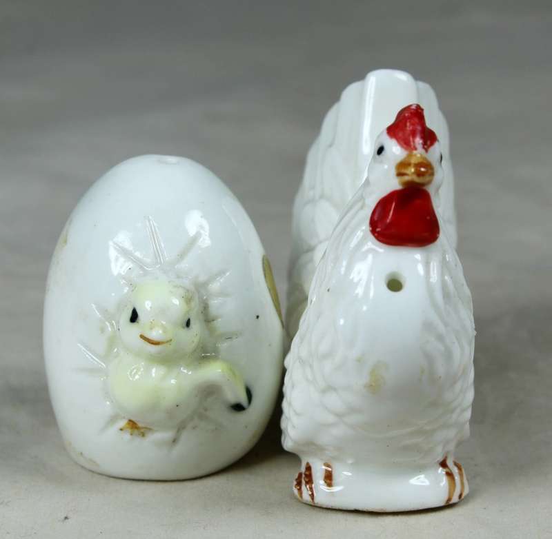 Chicken and egg salt & pepper set