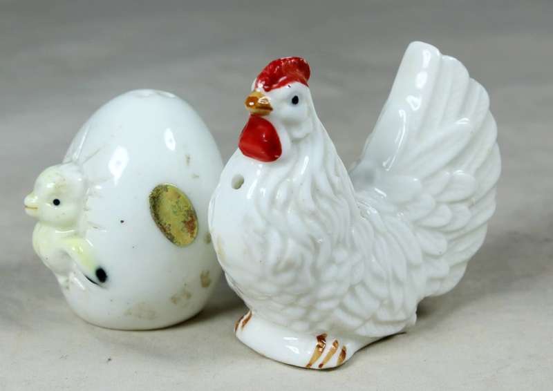 Chicken and egg salt & pepper set