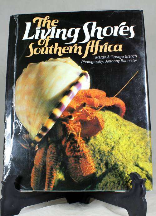 THE LIVING SHORES OF SOUTHERN AFRICA ISBN 0869771159 - BID NOW!!