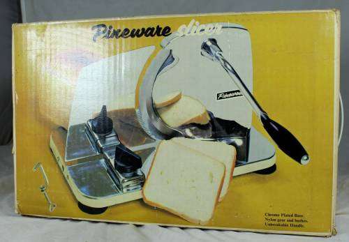 PINEWARE BREAD SLICER - BID NOW!!