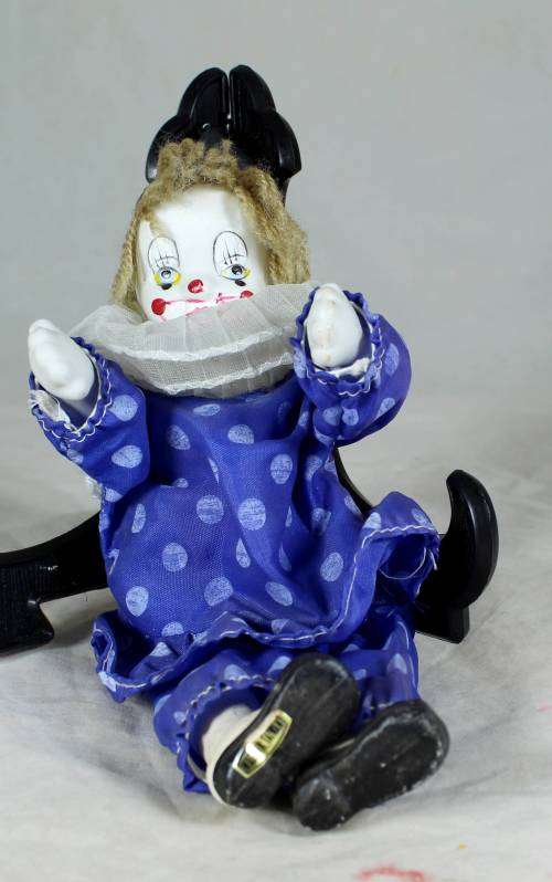 SITTING CLOWN IN A BLUE POLKA DOT OUTFIT - BID NOW!!