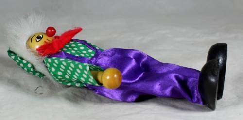 WOODEN CLOWN IN A RED BOWTIE - BID NOW!!