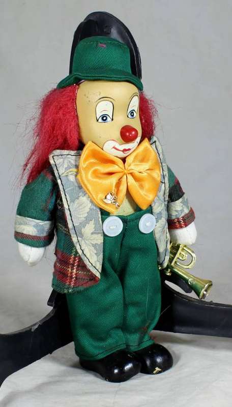 CLOWN PLAYING THE SAXOPHONE- BID NOW!!