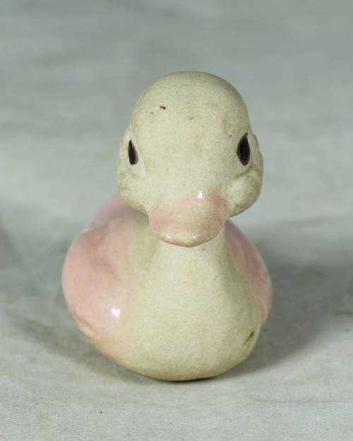 MINIATURE CERAMIC DUCK - BID NOW!!