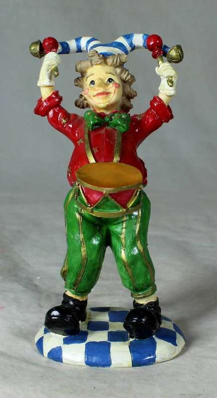 MOLDED CLOWN PLAYING DRUMS - BID NOW!!