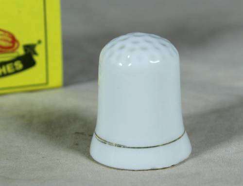 PORCELAIN THIMBLE - BIRD ON A BRANCH
