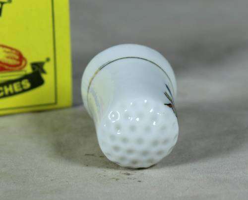 PORCELAIN THIMBLE - BIRD ON A BRANCH