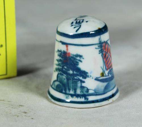 PORCELAIN THIMBLE - VIETNAM (BOAT)