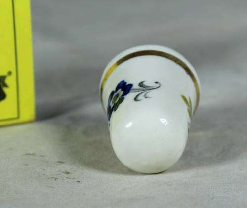PORCELAIN THIMBLE -MADE IN ENGLAND (BLUE FLOWERS) - BID NOW!!