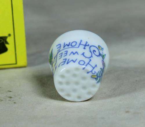 Porcelain thimble - Home sweet home