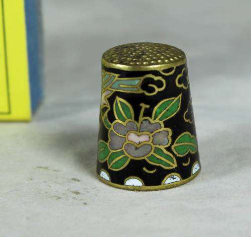 THIMBLE - CLOISSONE (FLOWERS) - BID NOW!!