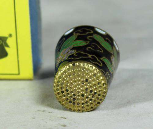 THIMBLE - CLOISSONE (FLOWERS) - BID NOW!!