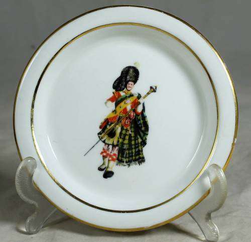 John Dewar &Sons LTD Scottish guy display plate