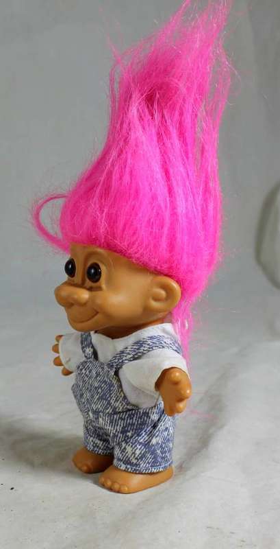 Russ troll dressed in a dungaree