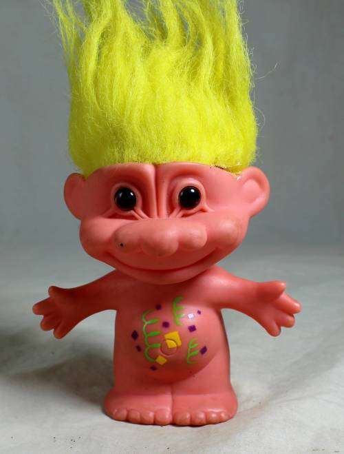 Battery operated troll