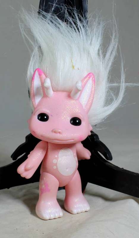 Zelf pink with white hair and glitter