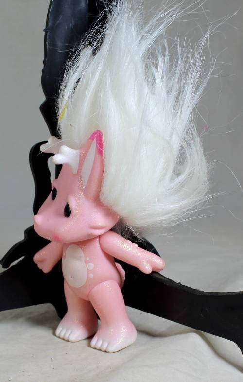 Zelf pink with white hair and glitter