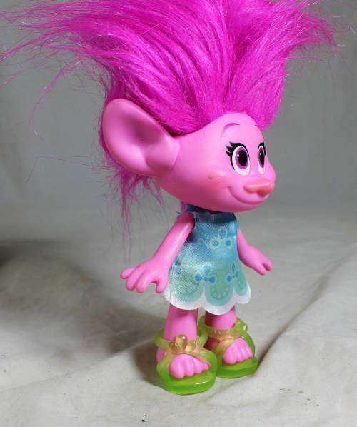 ZELF WITH PINK HAIR - BID NOW!!