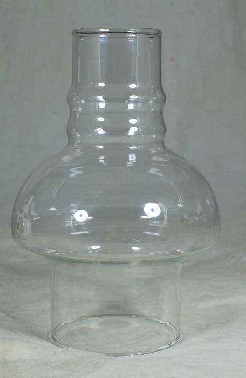 Jones & Middleton Burslem parafin style table lamp