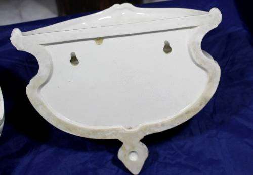WHITE PORCELAIN WATER FEATURE (ABSOLUTELY STUNNING) - BID NOW!!