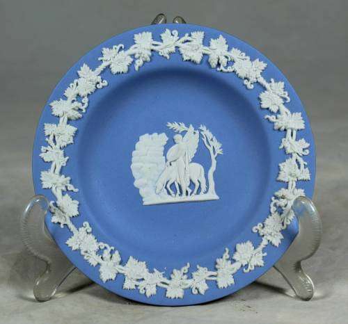 Wedgwood - Jasperware - small lilac display plate