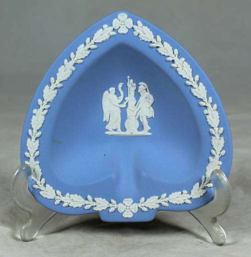 Wedgwood - Jasperware - small lilac ashtray