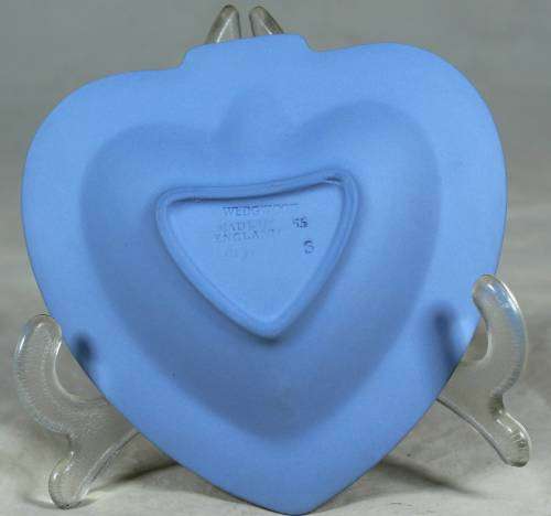 Wedgwood - Jasperware - small lilac ashtray